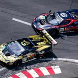 Jordan Pepper im Duell mit Thierry Vermeulen (l-r)