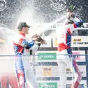 Der Gewinner der „Road to DTM“ im ADAC GT Masters erhält ab 2027 ein Förderpaket im Wert von 620.000 Euro