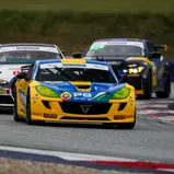 Gelb und Blau für die Ginetta von KRT Racing aus Schweden