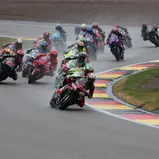 Start Sprintrennen Samstag: #72 Marco Bezzecchi / Aprilia Racing / Aprilia, Sachsenring