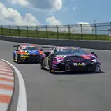 Auf den Gewinner wartet eine Testfahrt im realen GT4-Fahrzeug