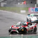 Rang zwei für den Porsche von AVIA W&S Motorsport