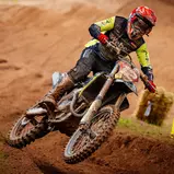 Der Meisterschaftsspitzenreiter Max Nagl freut sich auf die Sandstrecke im hohen Norden