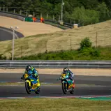 Paul Linsbichler und Ole Säuberlich im Duell auf der traditionsreichen Grand-Prix-Strecke (Foto: Dino Eisele)