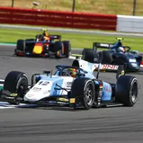 Formel-2-Pilot Lirim Zendeli erringt zwei Top-10-Platzierungen in Silverstone