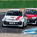 Mike Müller oder Julian Konrad, wer wird sich am Ende den Meistertitel im ADAC Tourenwagen Junior Cup holen? (Foto: ADAC Tourenwagen Junior Cup) 