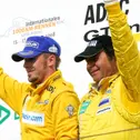 Rennlegende Klaus Ludwig (r.) ist mit 58 Jahren, 10 Monaten und 13 Tagen der älteste Sieger im ADAC GT Masters