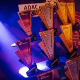 Im Rahmen des ADAC MX Masters werden zahlreiche Preise ausgeschüttet