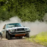Ingo Höppner und Sabrina Rieck erreichten in der DRM Classic trotz Kollision mit einem Baum das Ziel
