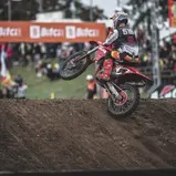 Simon Längenfelder zählt weiterhin zu den zehn besten Nachwuchs-Motocrossern weltweit