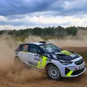 Starker Kundensportler: Seit 2021 wirbelt der Corsa Rally4 international reichlich Staub auf
