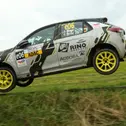 Endlich hat’s geklappt: Joe Baur fliegt zum ersten Podestplatz im Opel Corsa Rally Electric