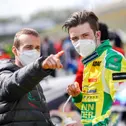Youngster "Luci" Trefz (r.) startet zusammen mit Ex-Meister Christopher Haase in einem Audi R8 LMS