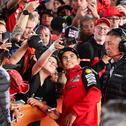 Den Helden näherkommen: Selfies und Autogramme am Sachsenring.