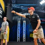 Sheldon van der Linde bei den German Darts Open in Jena