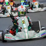 Alexander Schmitz gewinnt ein Rennen der Schaltkarts