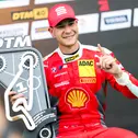 Vom achten Startplatz fuhr Sheldon van der Linde auf Platz eins