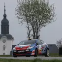 Zusatzpunkt auf der Powerstage: Carsten Mohe schob sich im Renault Megane N4 auf Platz fünf der Meisterschaft.