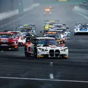 Die BMW-Piloten Sandro und Juliano Holzem führten das Rennen unangefochten an