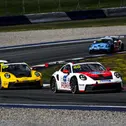 Jan Antoszewski (vorne) ist bereits Meister der Porsche Sprint Challenge Deutschland GT3 (Foto: Porsche Sports Cup Deutschland)