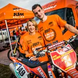 ADAC MX Masters, Gaildorf, Dennis Ullrich ( Deutschland / KTM / KTM Sarholz Racing Team ) beim ADAC MX Masters mit seiner Freundin Vanessa