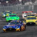 Maro Engel bleibt nach seinem sechsten Platz Spitzenreiter der DTM