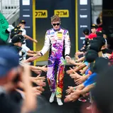 Vor allem von den vielen Fans ist Finn Wiebelhaus in der DTM beeindruckt 