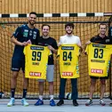 Philipp Ahouansou, Marvin Dienst, Jusuf Owega, Patric Niederhauser und David Späth (l-r) legten am Donnerstag eine gemeinsame Handball-Session hin