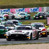 Diesen Mercedes-AMG GT4 pilotiert Théo Nouet