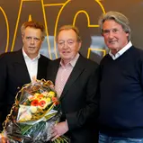 Dr. Erhard Oehm wurde für seine langjährigen Dienste für die Stiftung geehrt