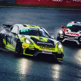 Diesen Porsche 718 Cayman GT4 pilotiert Hendrik Still