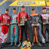 Die Sieger in Wackersdorf der Klasse DJKM: Rasmus Buxbom Andersen, Matej Preuss, Jeffrey Fikse, Jayden Thien, Rick Hartmann (v.l.n.r.)
