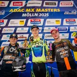 Tageswertung beim ADAC MX Youngster Cup v.l.n.r.: Maxime Grau ( Frankreich / KTM / WZ‐RACING KTM ), Mads Fredsoe Sorensen ( Dänemark / Husqvarna / CAT MOTO BAUERSCHMIDT HUSQVARNA ) und Bradley Mesters ( Niederlande / KTM / KOSAK RACING TEAM )