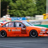 Fanliebling aus Rüsselsheim: Opel Omega Evo 500 in markanter Jägermeister Optik