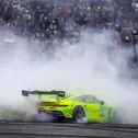 Neben Rennaction bekamen die Fans beim DTM-Finale auch eine Donuts-Show