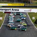 Start frei für die ADAC GT4 Germany in der Motorsport Arena Oschersleben