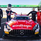 Markus Kuhn,  „Pat Patriot“, Tom Kalender und Sebastian Vollmer (l-r)  / „Motorsport meets American Football Day“ auf dem Dekra Lausitzring