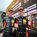 Tim Zimmermann und Leyton Fourie sind neue Tabellenführer des ADAC GT Masters