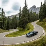 Von alpinen Bilderbuchlandschaften bis an die italienische Adria: Die ADAC Europa Classic 2026 bietet vom 13. bis 18. September Oldtimer-Wandern auf den schönsten Straßen Europas.