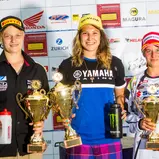ADAC MX Masters, Tensfeld, Anne Borchers ( Suzuki / Deutschland ), Kiara Fontanesi ( Yamaha / Italien ) und Larissa Papenmeier- Picoto ( Suzuki / Deutschland )