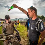 ADAC MX Masters, Gaildorf, Dennis Ullrich ( Deutschland / KTM / KTM Sarholz Racing Team ) auf seiner Maschine beim ADAC MX Masters mit Robbie, Mechaniker und bester Freund