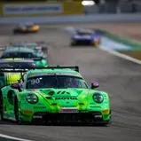 Highlight am Stand des ADAC: Der Porsche 911 GT3 R von DTM Champion Ayhancan Güven