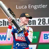 In Oschersleben gelang Luca Engstler sein erster DTM-Sieg überhaupt