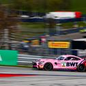 Der Mercedes-AMG GT4 von Mücke Motorsport in pink