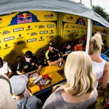 ADAC MX Masters, Tensfeld, Pascal Rauchenecker ( KTM / Österreich ), Dennis Ullrich ( KTM / Deutschland ), Marcus Schiffer ( Suzuki / Deutschland ), Kiara Fontanesi ( Yamaha / Italien ), Davide von Zitzewitz ( KTM / Deutschland ) und Marc de Reuver ( Hond