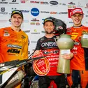 Das Gesamt-Podium in Fürstlich Drehna (v.l.): Adam Sterry, Max Nagl und Maximilian Spies