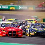 #31 Sheldon van der Linde (ZAF / BMW M4 GT3 / Schubert Motorsport), #36 Arjun Maini (IND / Mercedes-AMG GT3 / Mercedes-AMG Team HRT), Oschersleben