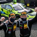 SSR Performance holte auf Anhieb zwei Titel im ADAC GT Masters