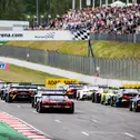 Der Rennstart des ADAC GT Masters erfolgte vor vollen Tribünen