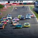 Die ADAC GT4 Germany erlebte in Oschersleben einen erfolgreichen Saisonstart